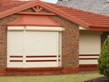 Cleaning roller shutters